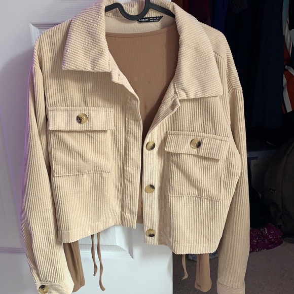 FREE NWOT casual cropped jacket w purchase $50+ - Picture 1 of 3